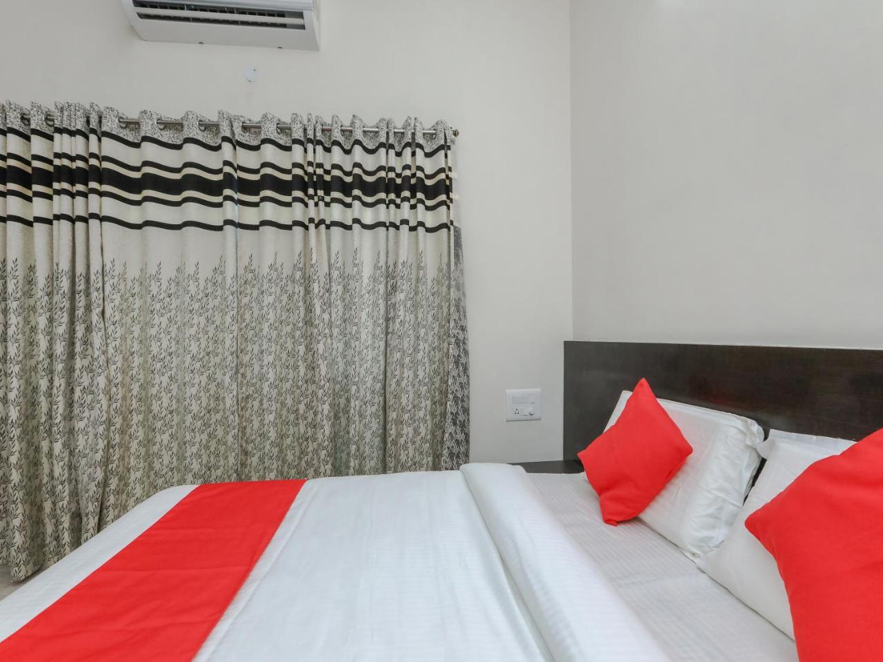 Oyo 22211 Shree Ankanatheshwara Residency Hotel Nanjangud Exterior photo