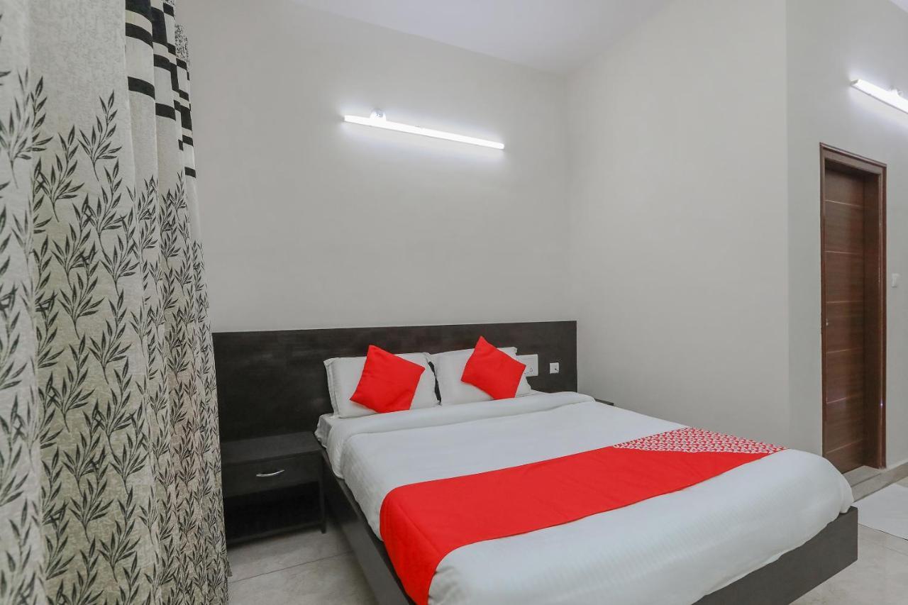 Oyo 22211 Shree Ankanatheshwara Residency Hotel Nanjangud Exterior photo