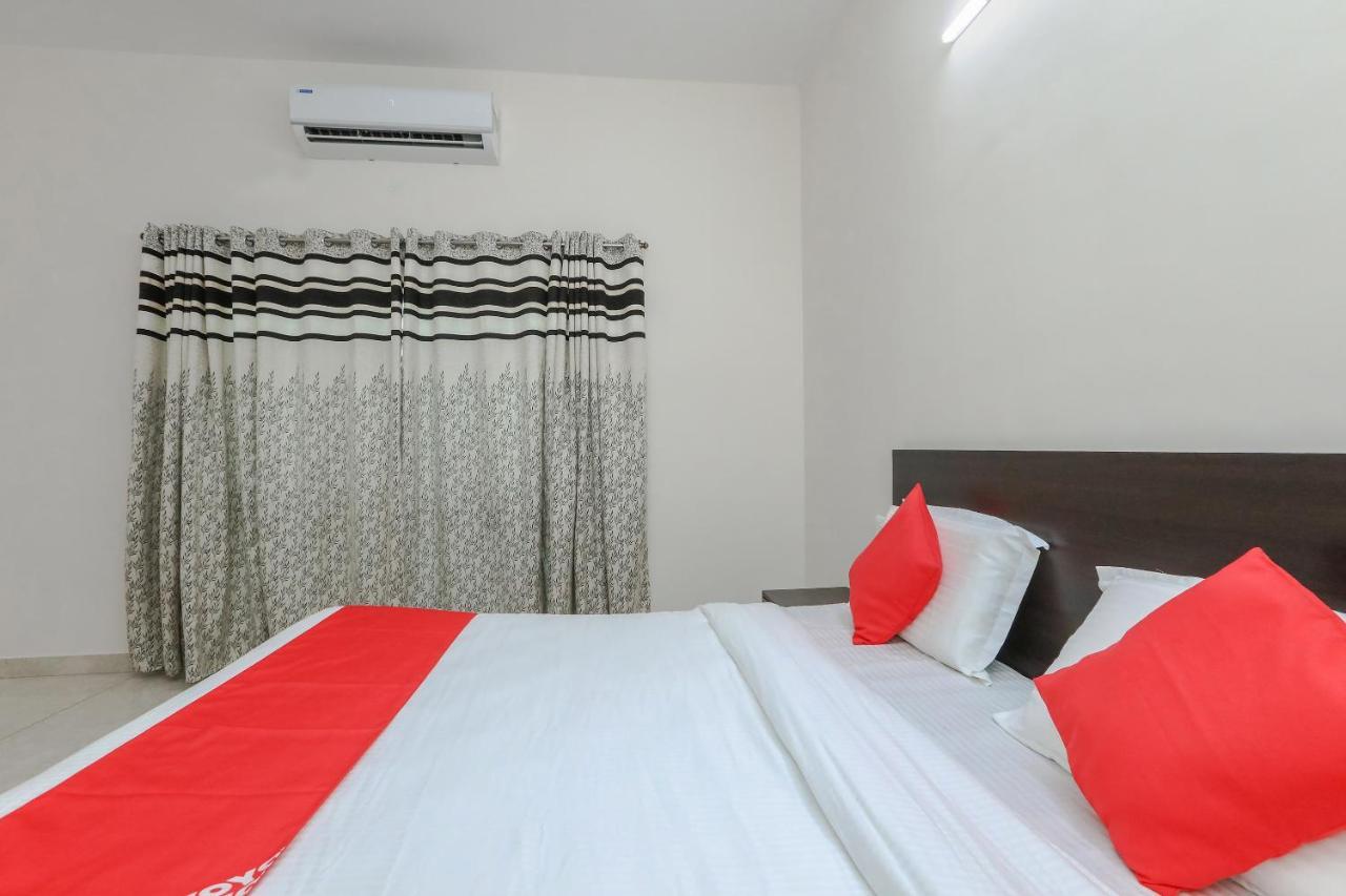 Oyo 22211 Shree Ankanatheshwara Residency Hotel Nanjangud Exterior photo